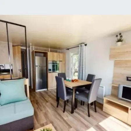 Mobil 2022 Avec 3 Chambres 8 Personnes La Reserve * Gastes